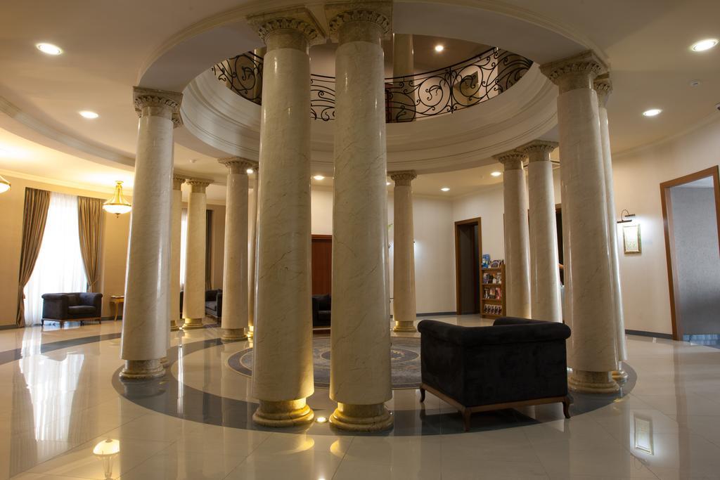 астория Отель 4*